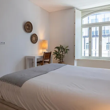 Charming 2bdr Santos By Lovelystay *