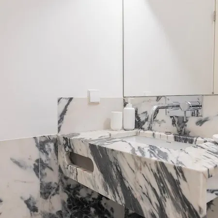 Charming Santos By Lovelystay Appartamento Lisbona